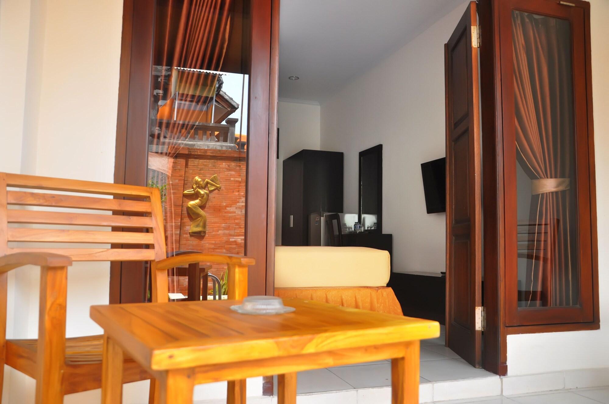 Jesens Inn II Kuta Lombok Exterior foto