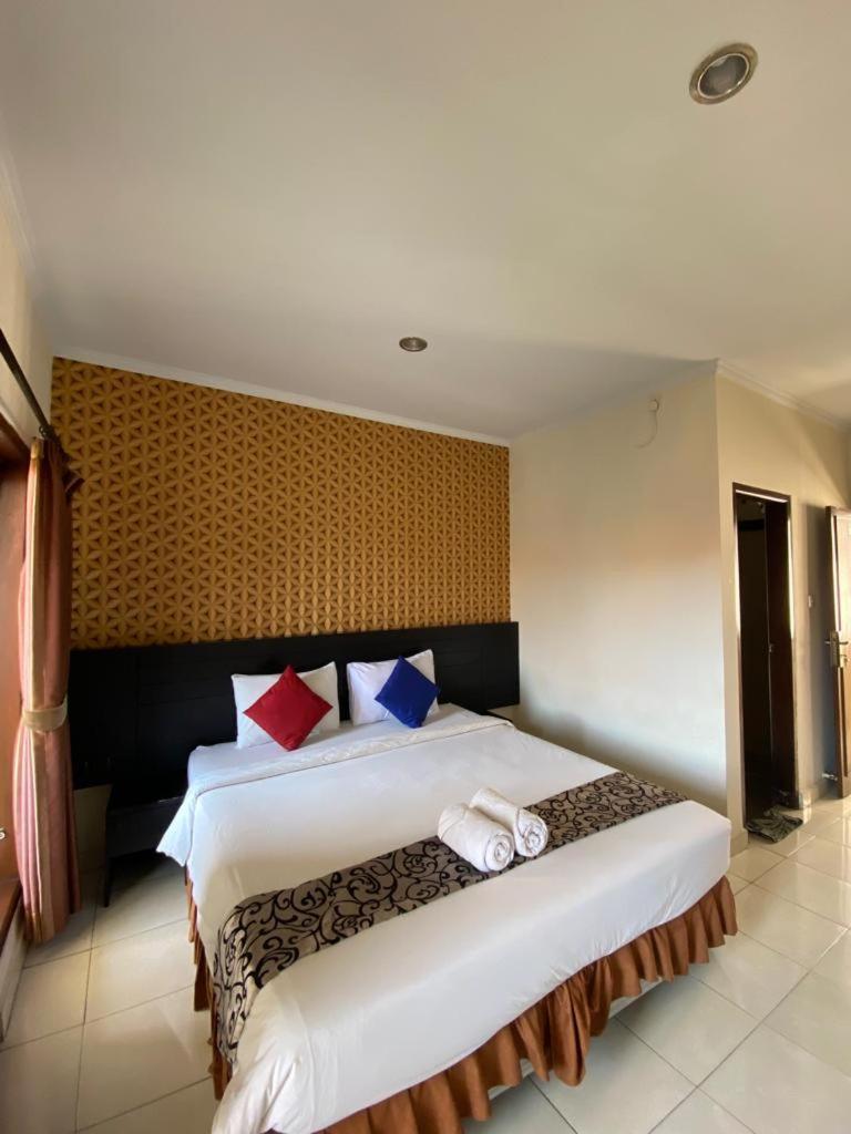 Jesens Inn II Kuta Lombok Exterior foto