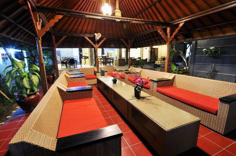 Jesens Inn II Kuta Lombok Exterior foto